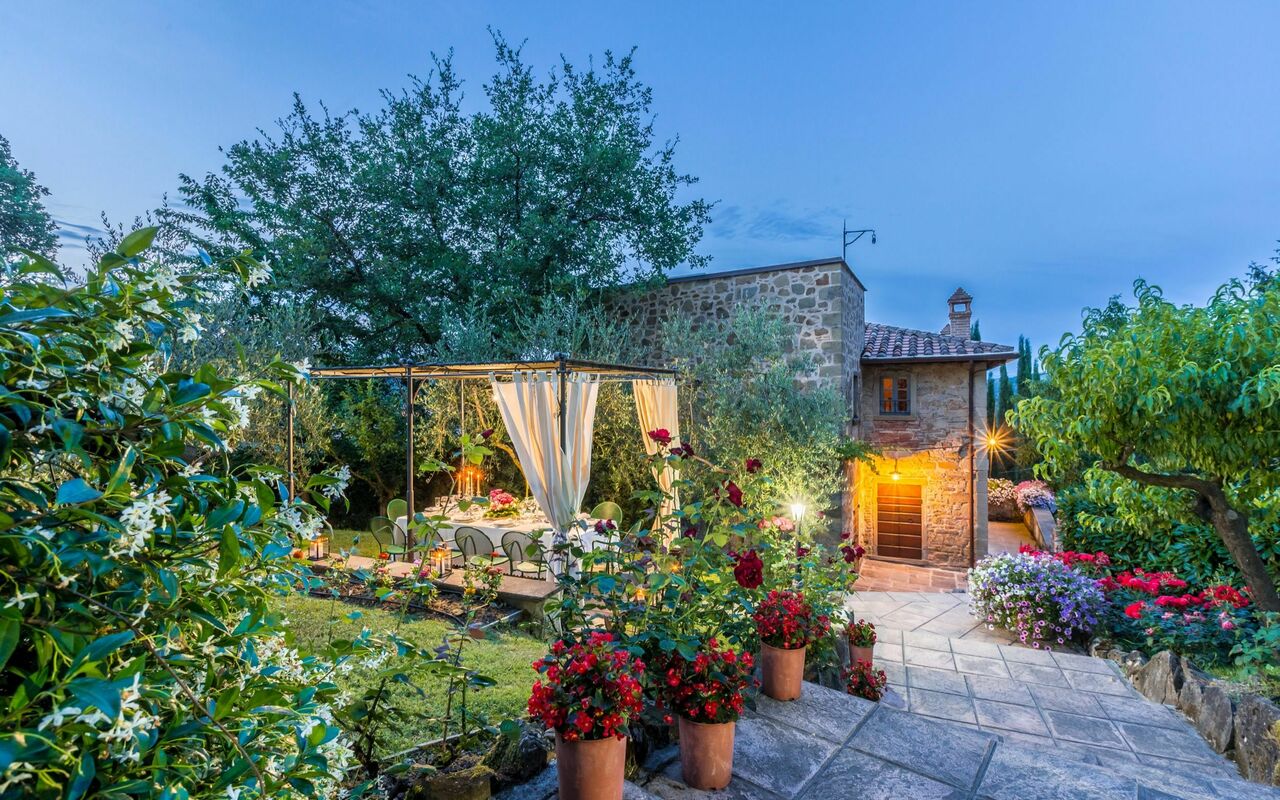 Torre Del Cielo: Hage