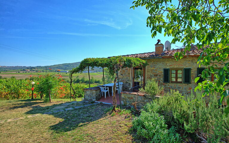 Scerfio: Eksteriør, Hage