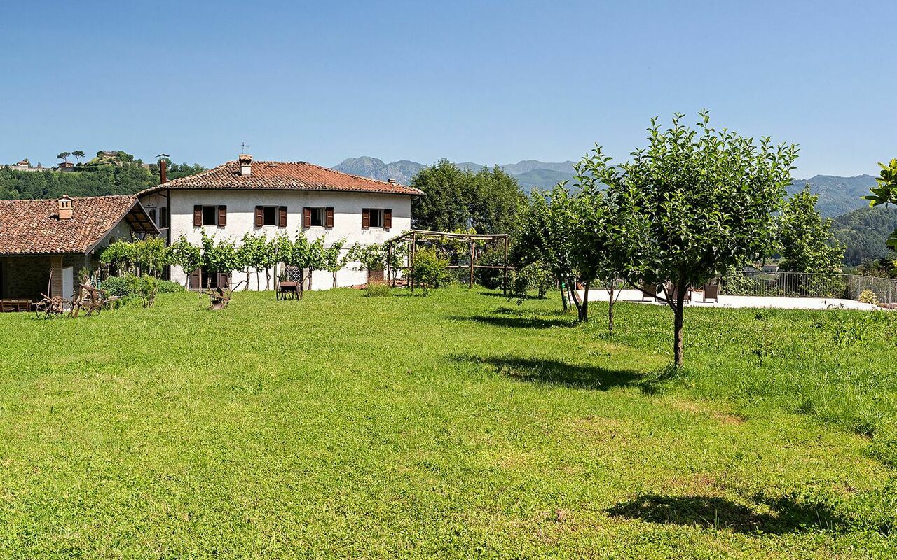 Villa Il Nido: Hage