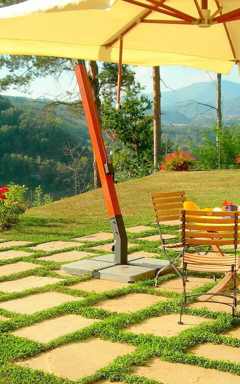 Villa Saida: Hage, Utendørs