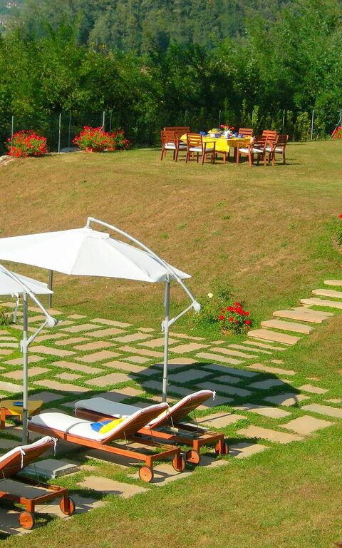 Villa Saida: Hage, Utendørs