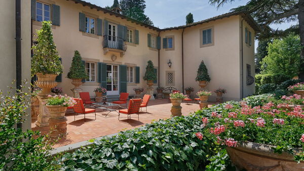 Villa de Ranieri: Eksteriør, Hage