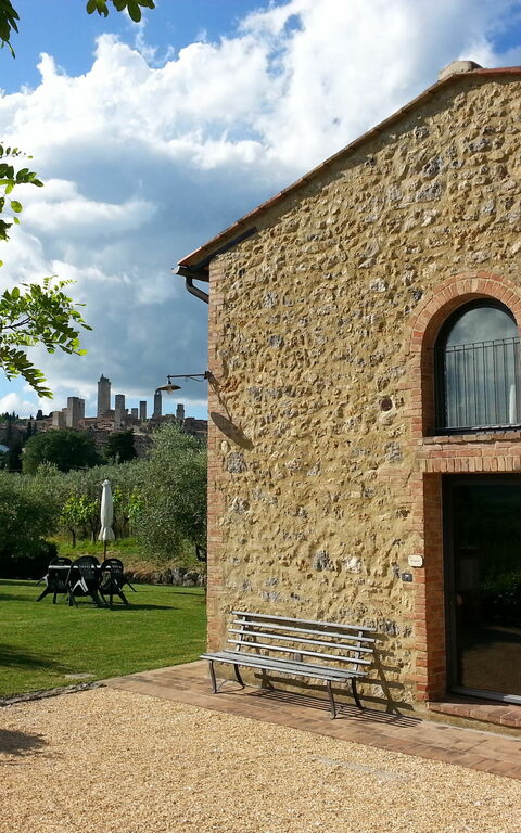 Podere Degli Olivi: Utendørs