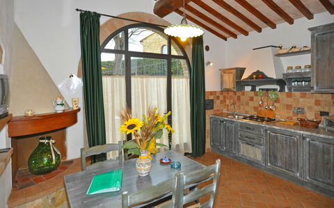 Feriebolig Olivo: Kjøkken, Lunsjrom, Stue