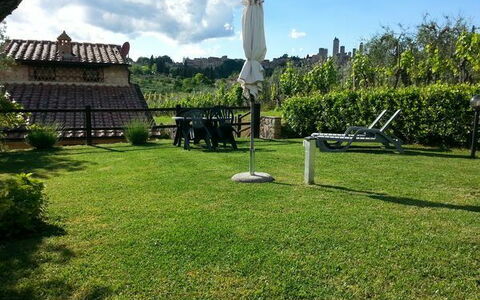 Feriebolig Melograno: Utendørs