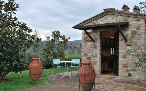 Feriebolig Il Cottage: Hage, Utendørs