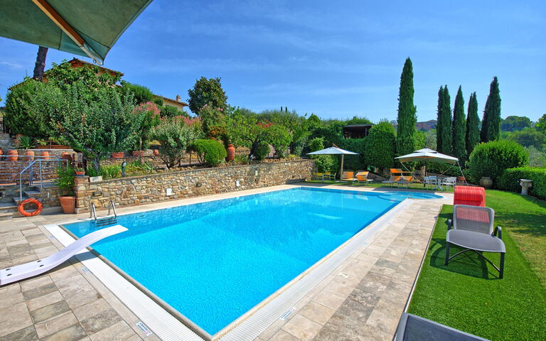 Poggiluglio: basseng, Hage
