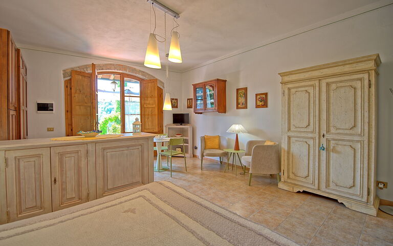 Feriebolig Ovile: Kjøkken, Lunsjrom, soverom, Stue