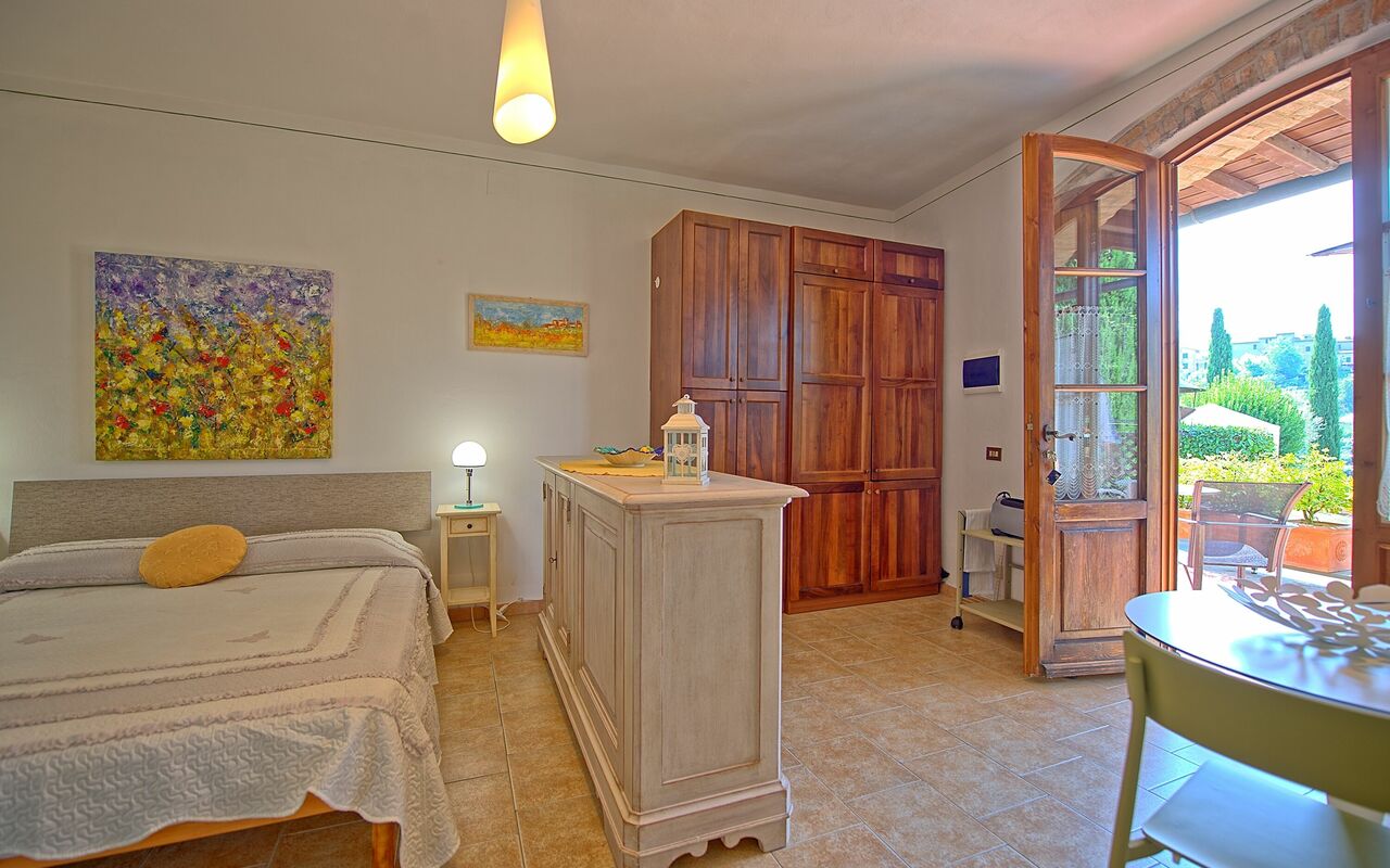 Feriebolig Ovile: Kjøkken, Lunsjrom, soverom, Stue