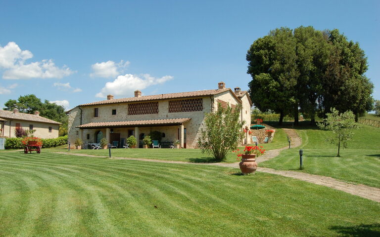 Vecchio Fienile Apartments