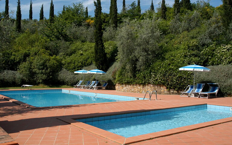 La Valle: basseng, Hage
