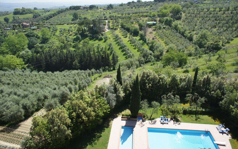 La Valle: basseng, Hage, Visningar