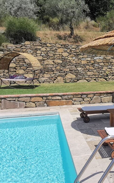 Villa Noceta: basseng