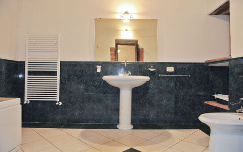 Feriebolig Azzara: Baderom