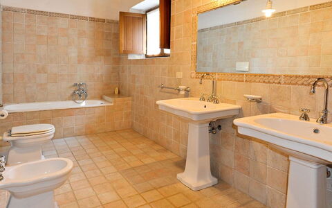 Feriebolig Rufeno: Baderom