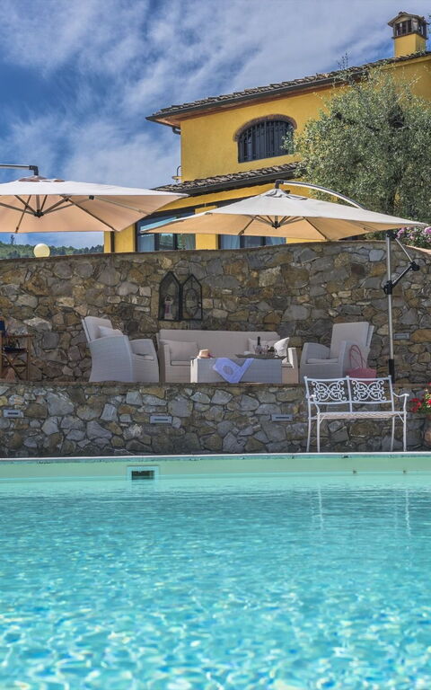 Villa Casalguidi: basseng, Eksteriør