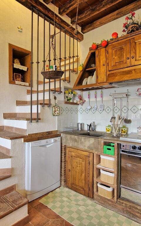 Villa Margherita Tre: Kjøkken, Lunsjrom