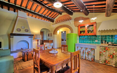 Feriebolig Bandita Apartment: Kjøkken, Lunsjrom, Stue