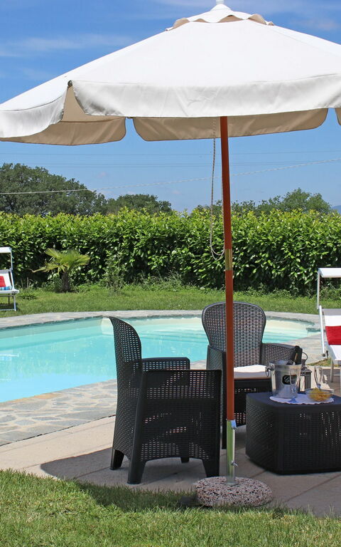 Casa Centoia: basseng, Hage