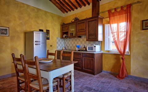 Feriebolig Vescovo: Kjøkken, Lunsjrom, Stue