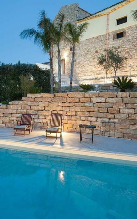 Baglio Maranzano - Marietta: basseng, Eksteriør