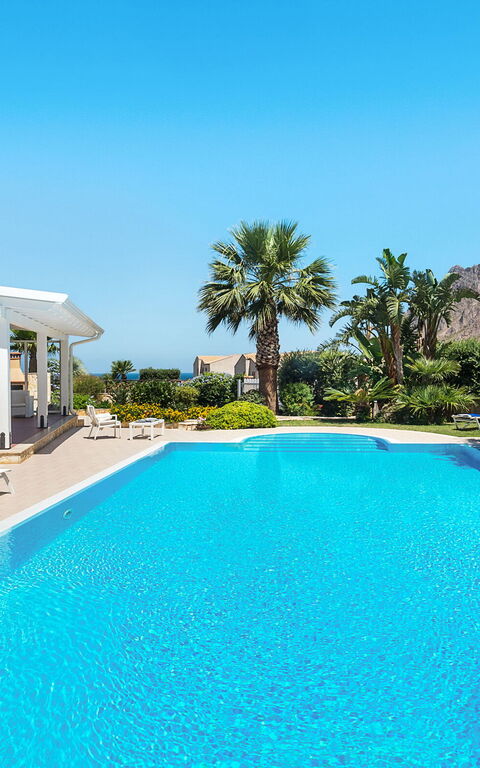 Afrodite: basseng, Sommer, Utendørs