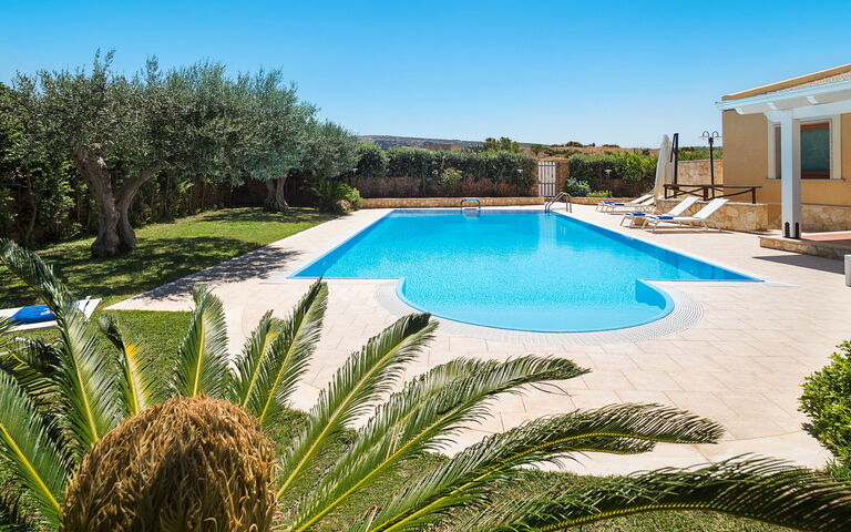 Afrodite: basseng, Hage, Sommer, Utendørs