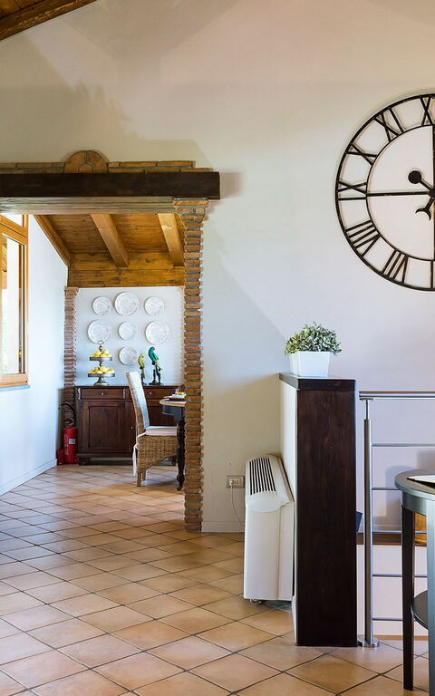 Viagrande: Annet rom