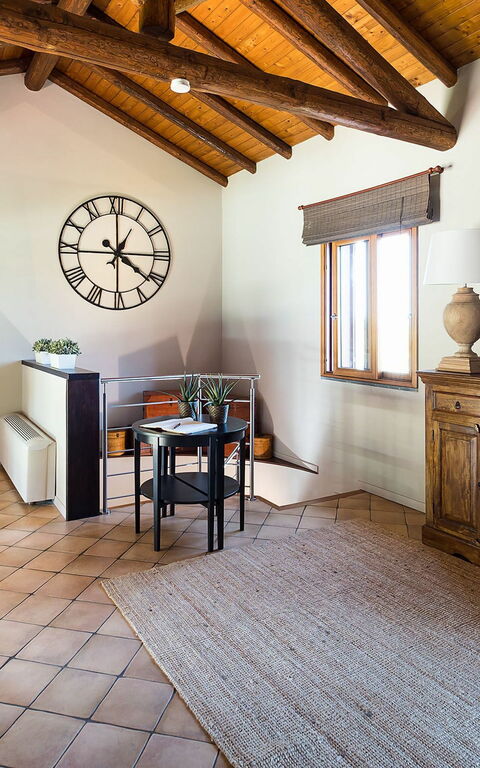 Viagrande: Annet rom