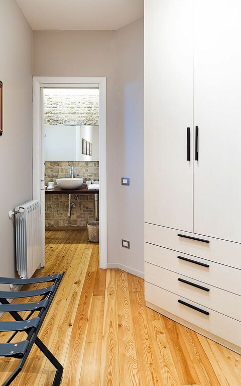 Viagrande: Annet rom