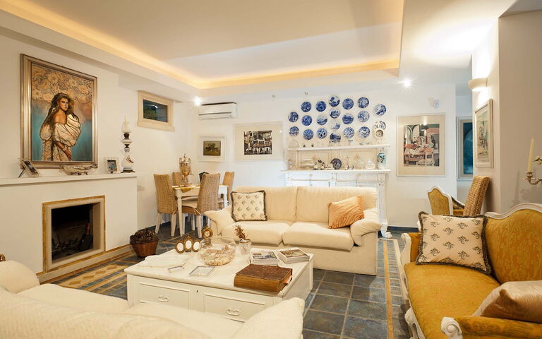 Villa Antares: Lunsjrom, Stue