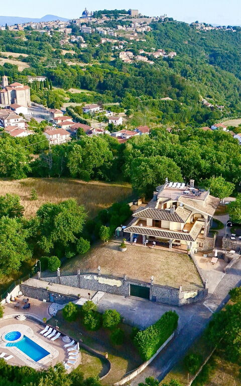 I Gigli Di Bolsena: Visningar