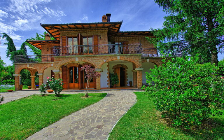 Villa Lauretana: Eksteriør, Hage