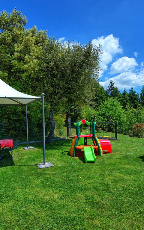 Villa Portole Due: Hage