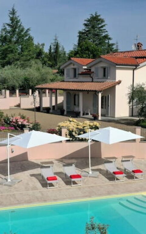 Villa Gaville: basseng, Hage, Utendørs