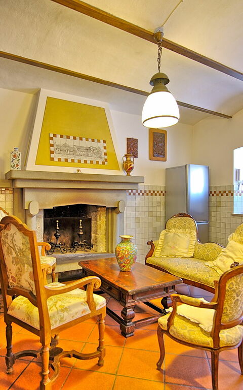 Villa Lorena: Kjøkken, Lunsjrom, Stue