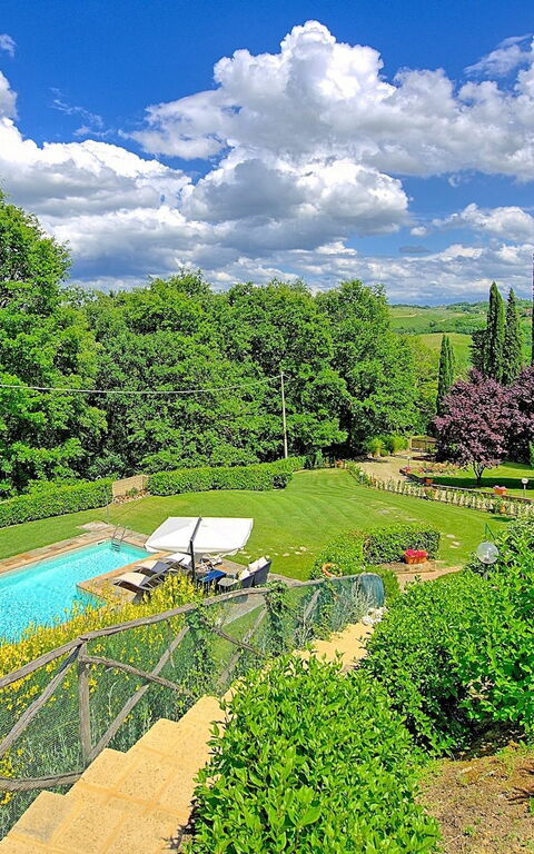 Villa Sabrina: basseng, Hage