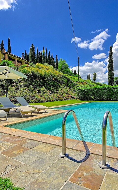 Villa Sabrina: basseng, Hage