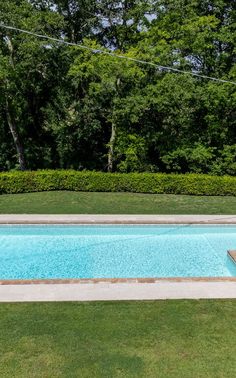 Villa Sabrina: basseng, Hage