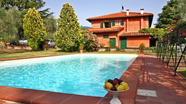 Villa Acacia: Eksteriør