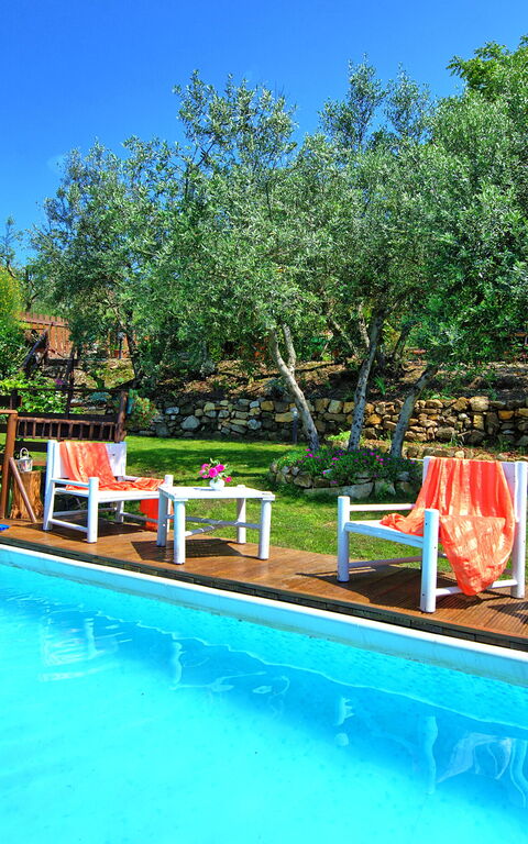 La Ruota: basseng, Utendørs