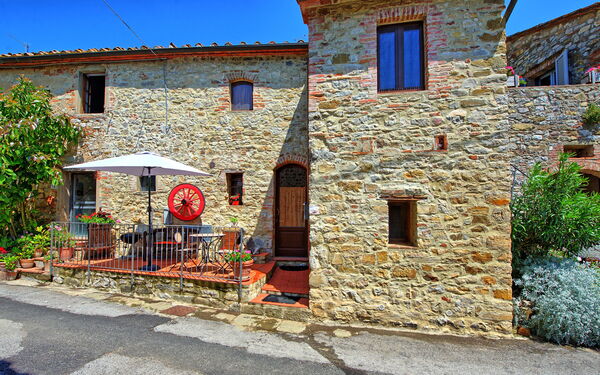 La Ruota: Eksteriør, Sommer