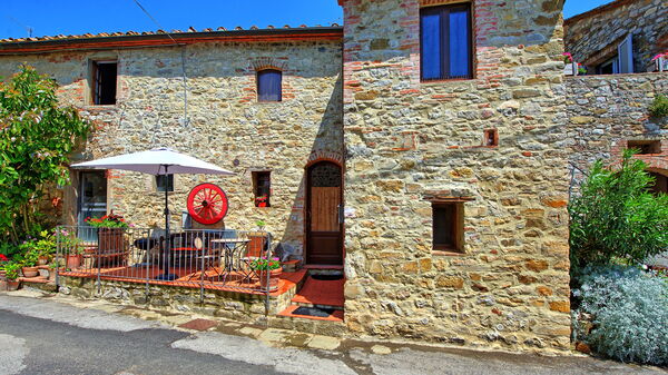 La Ruota: Eksteriør, Sommer