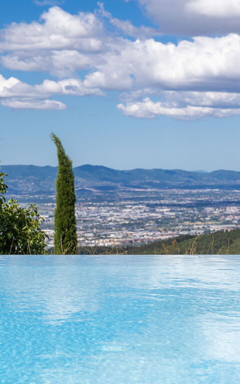 Villa Tenuta Lonciano: basseng, Utendørs, Visningar