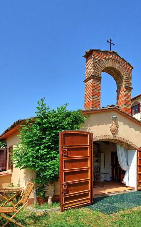 Villa Uccellaia: Hage, Utendørs