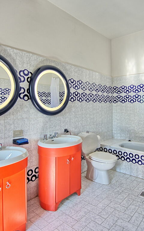 Villa Uccellaia: Baderom