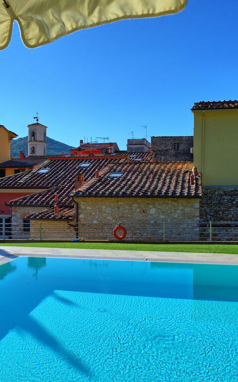 Flavia: basseng, Eksteriør, Hage, Sommer, Utendørs, Visningar