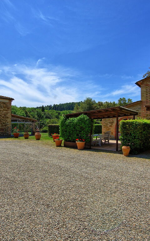 Montaione: Eksteriør