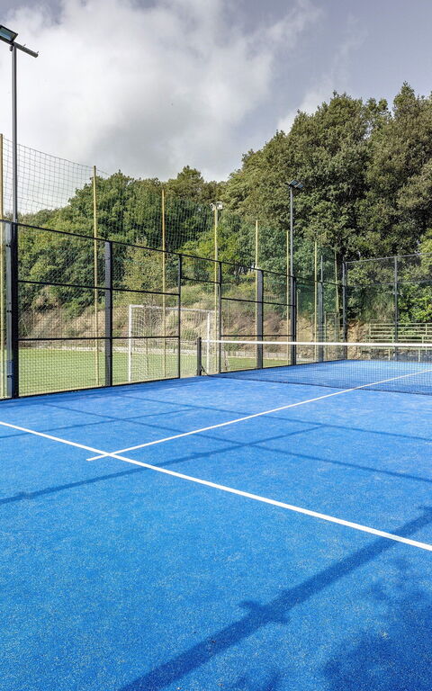 Montaione: Eksteriør, Utendørs