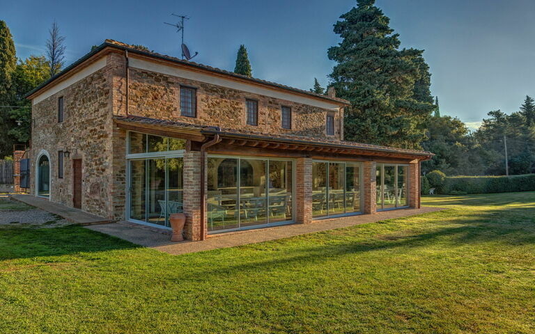 Montaione: Eksteriør, Hage